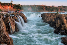 Dhuandhar Falls 