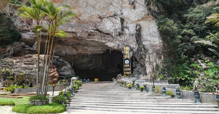 Ipoh Buddhist Kek Lok Tong Temple Cave