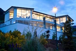 Aspen House Queenstown NZ Exterior View