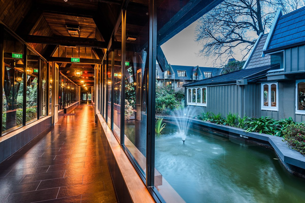 Chateau on the Park Lobby