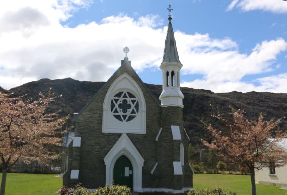 Day Trip To Arrow Town