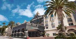 Embassy Suites by Hilton Los Angeles International Airport South Exterior View