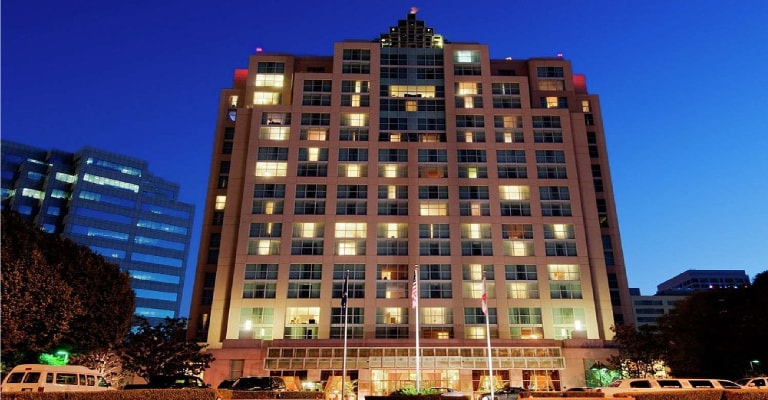 Hilton Los Angeles North/Glendale & Executive Meeting Exterior View