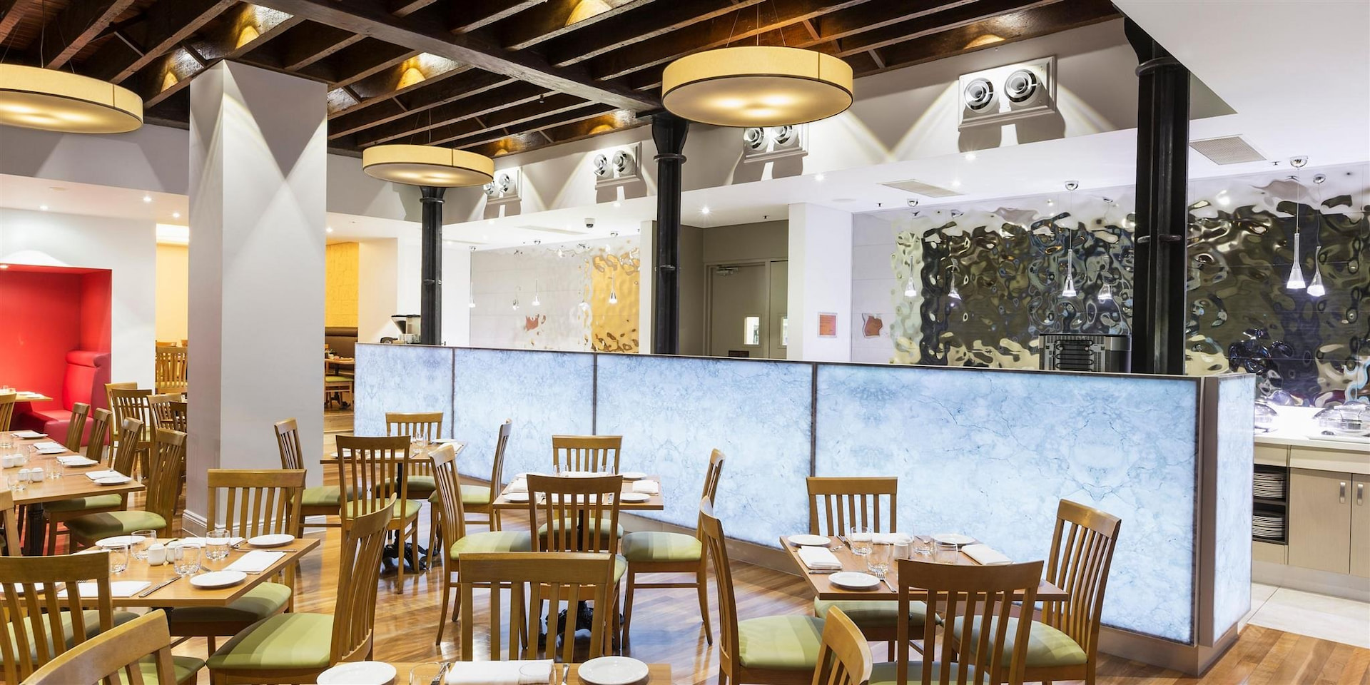 Holiday Inn on Darling Harbour Restaurant