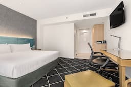 Holiday Inn On Darling Harbour Room