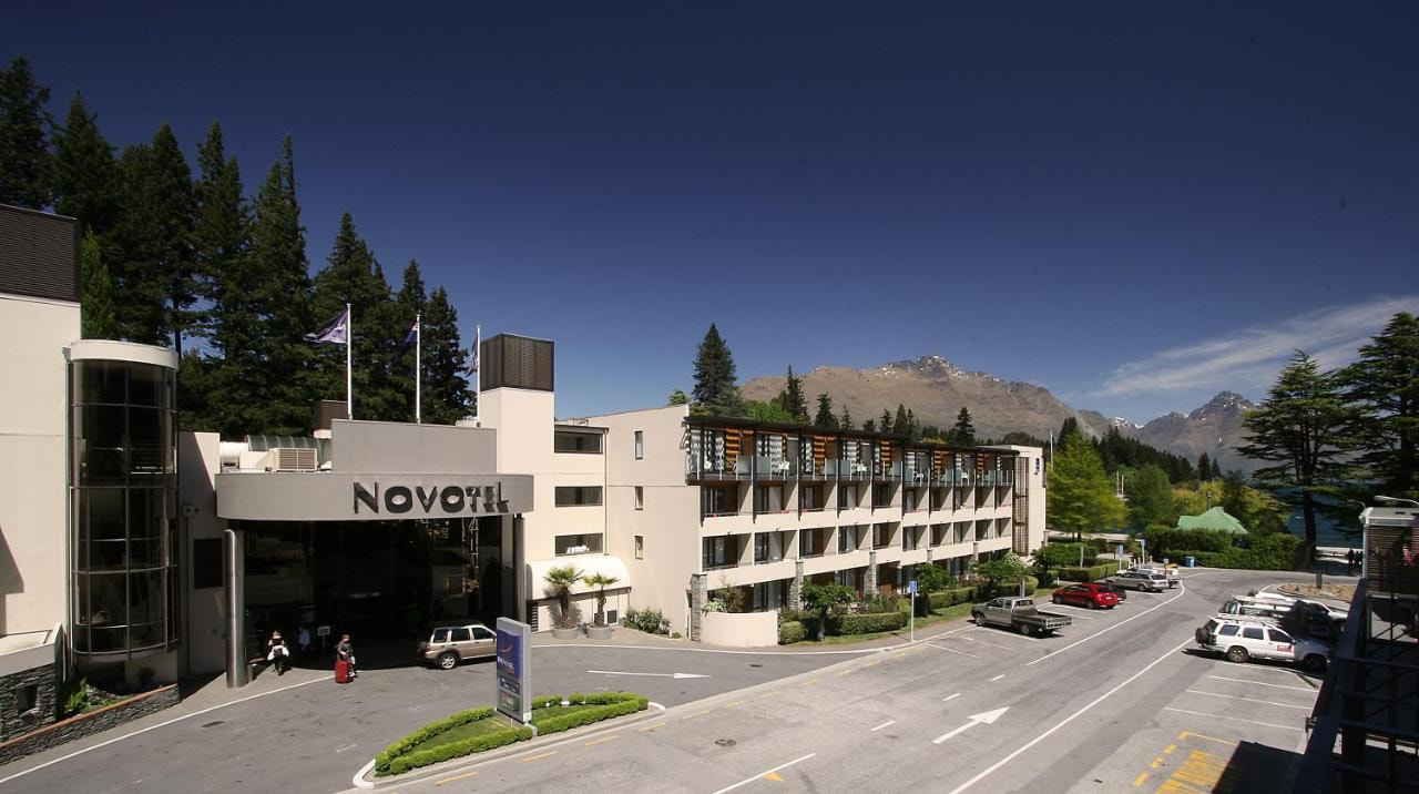 Novotel Queenstown Lakeside - Exterior View