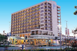 Pacific Hotel Cairns Exterior View