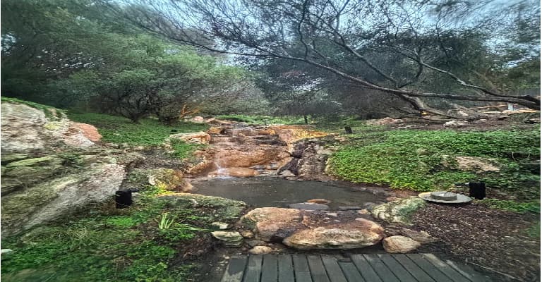 Peninsula Hot Springs