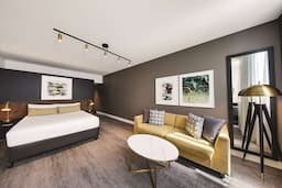 Vibe Hotel Sydney Room