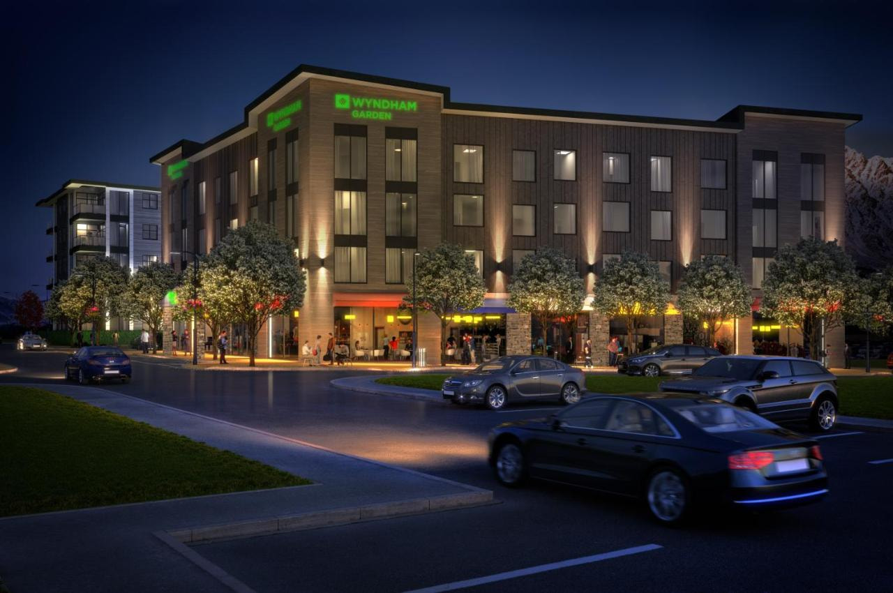 Wyndham Garden Queenstown Exterior View