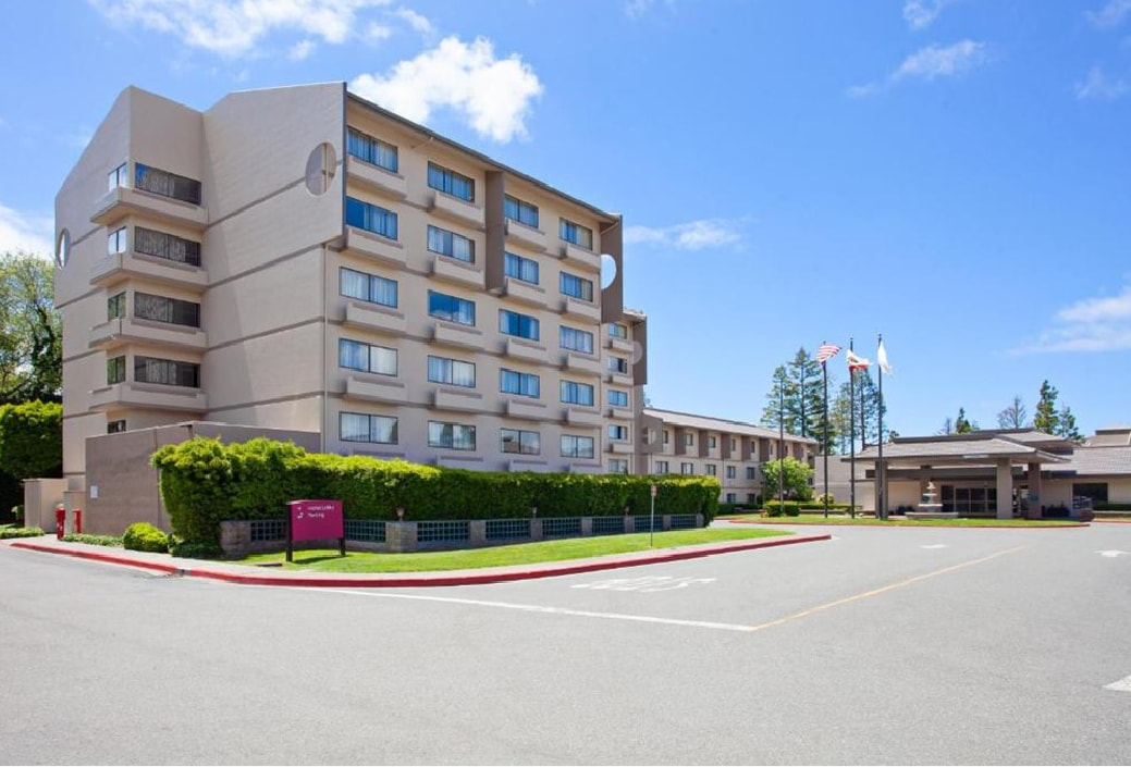 Crown Plaza Union City SFO Exterior View