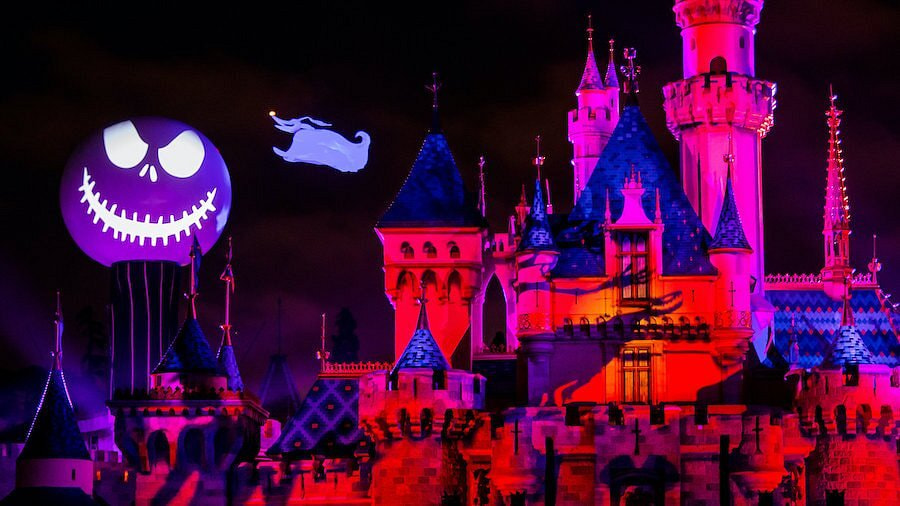 Disney Land Resort Los Angeles