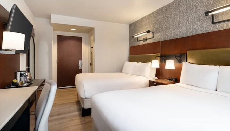 DoubleTree by Hilton