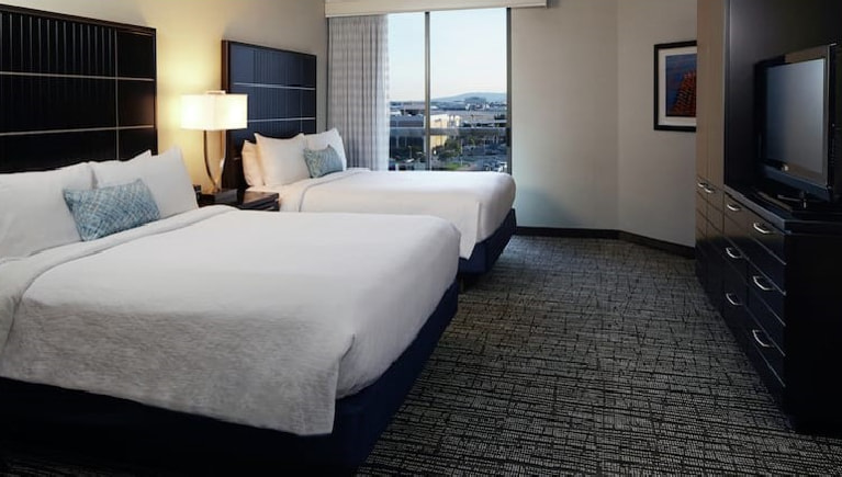 Embassy Suites by Hilton Los Angeles International Airport