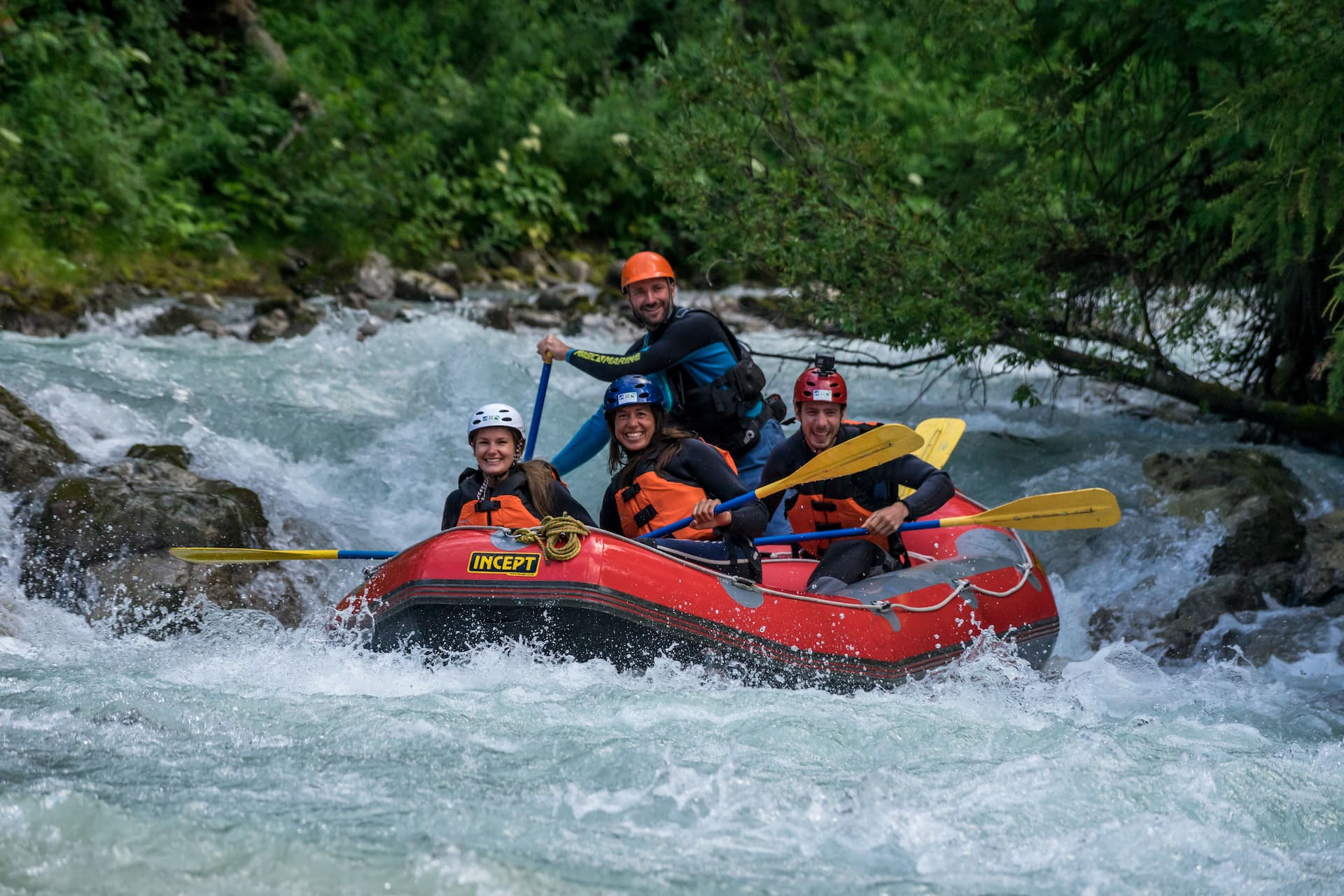 Engadin Kinder Familie Rafting Wildwasser Inn Flaz