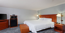 Hampton Inn & Suites Clovis Airport North Room