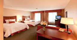 Hampton Inn & Suites Fresno Room