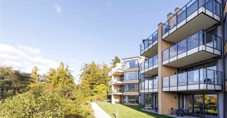 Oaks Shores Exterior View