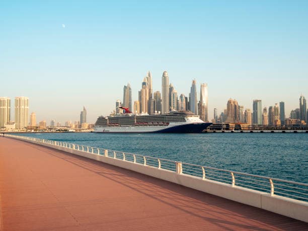 Dubai Cruise