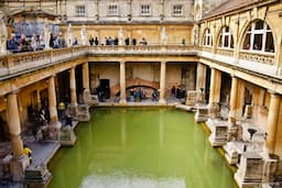 Guided tour of Roman Bath