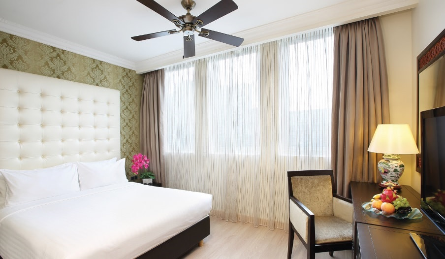 Village Hotel Albert Court - Standard Room