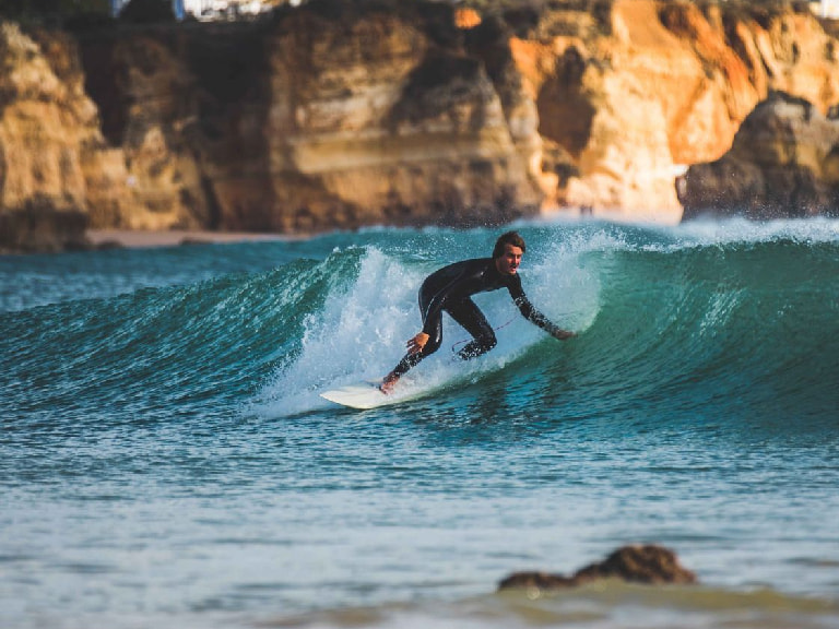 Discover World Class Surfing - 1