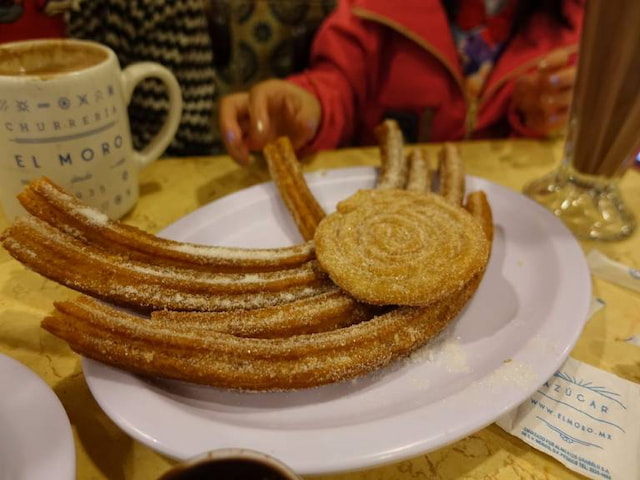Eat Churros in El Moro - 1