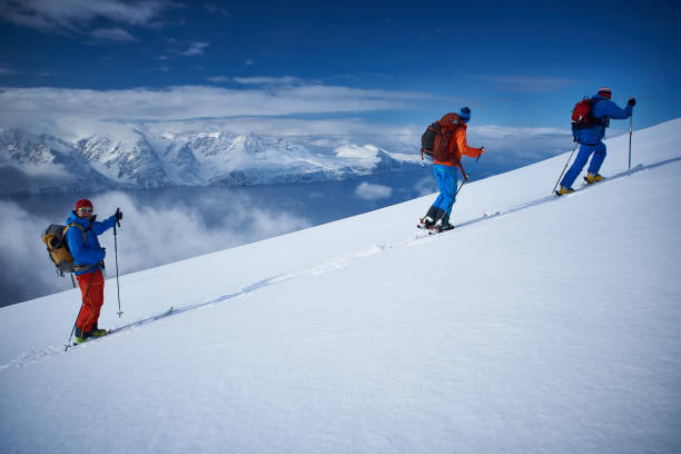 Go Skiing In The Lyngen Alps - 3