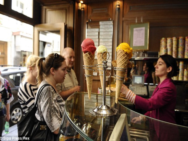 Grab some famous Persian ice cream at Berthilion - 1