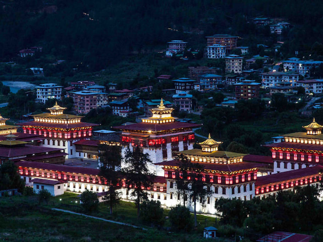 Tashichho-Dzong-2